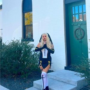 Halloween Costume- Nun